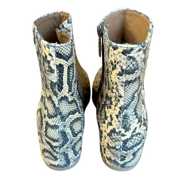 Aquatalia Ulyssa Snakeskin Leather Waterproof Slip On Ankle Boot NWOT Sz 8 - Picture 4 of 7